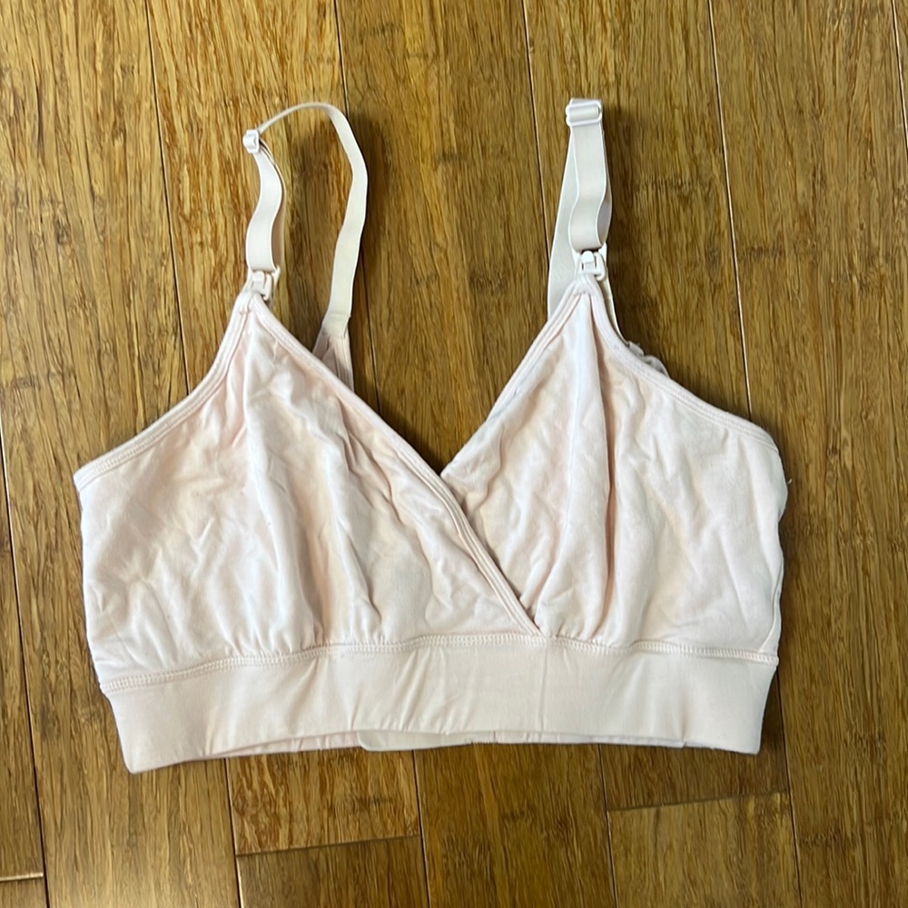 Light pink Storq nursing bra size 3- only worn a free times